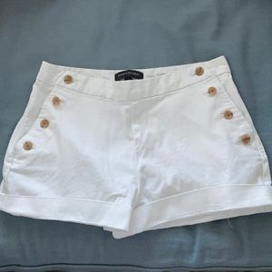 Banana Republic White Button shorts